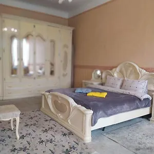  Апартаменты в самом центре столицы.